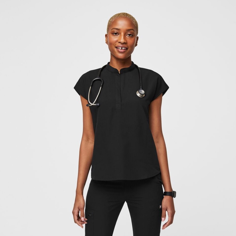 Women’s Black Rafael Oversized Scrub Top, X-Large